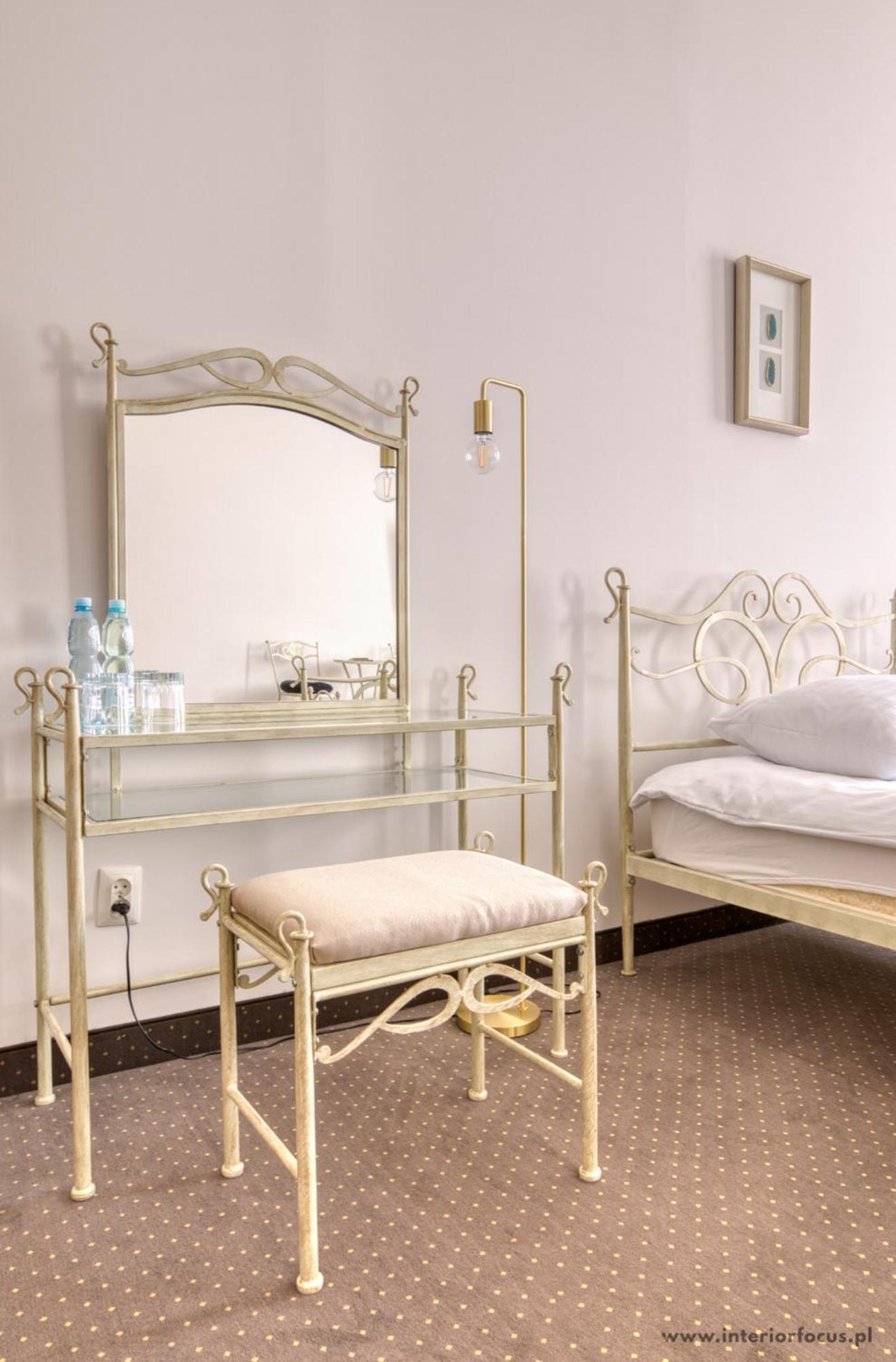 Golden & Hotel 4*